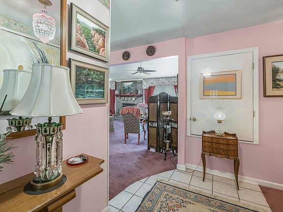 4th image of 3808 Forsythe Way