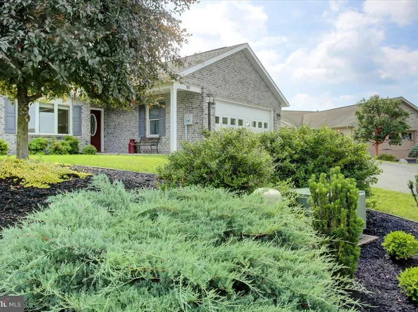 181 Tobin Dr, Chambersburg, PA 17201