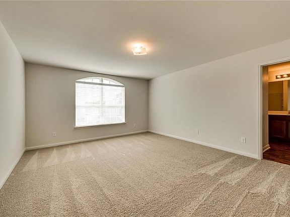 5th image of 1318 Laurenwood Dr