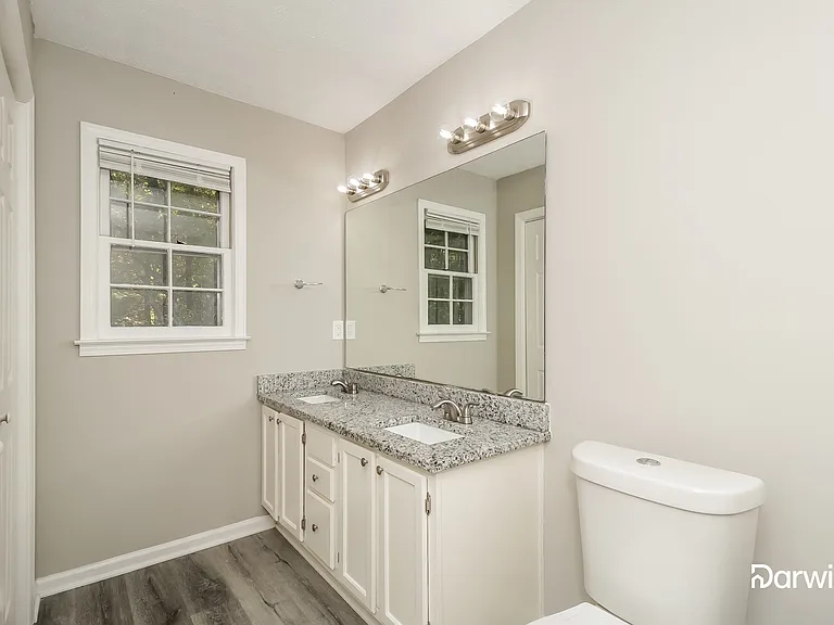 48 Justin Dr — Photo 11