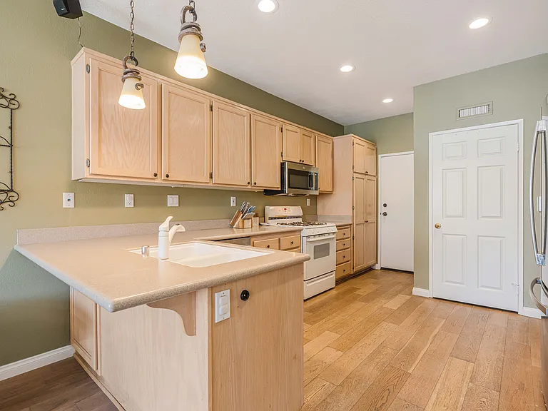 11529 Treeview Ct — Photo 12
