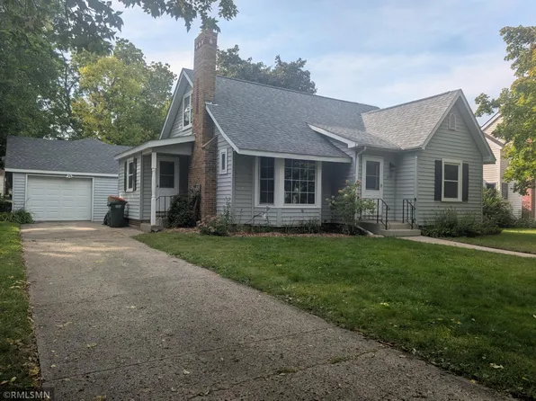 455 2nd St, Gaylord, MN 55334