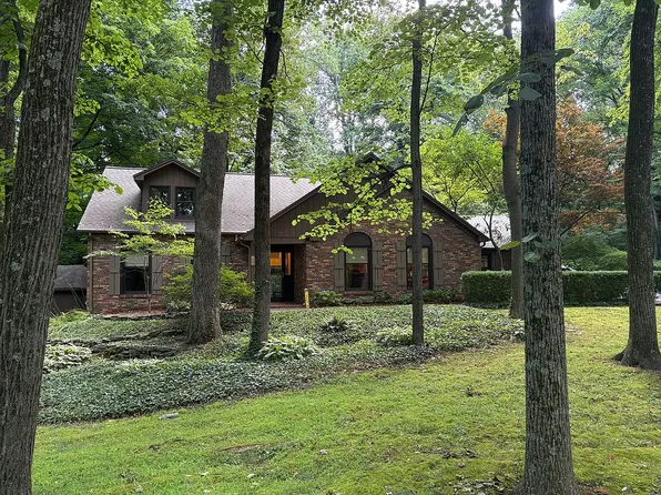 103 Hendron Hills Dr, Vincennes, IN 47591