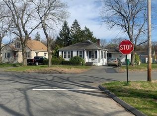 43 Cortland St, Chicopee, MA 01020