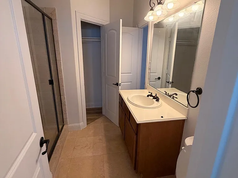2320 Stutz Dr #B3 — Photo 13
