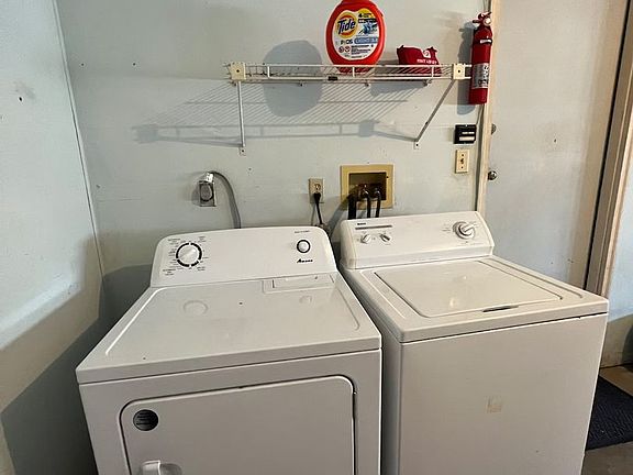 3rd image of 401 W Clear Creek Dr #1218