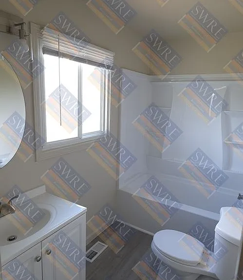 2028 Arthur Ave — Photo 10