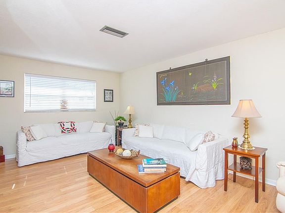 4th image of 1694 Eden Ct