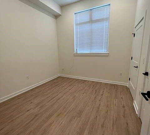 5th image of 2552 Cecil B Moore Ave Floor 1