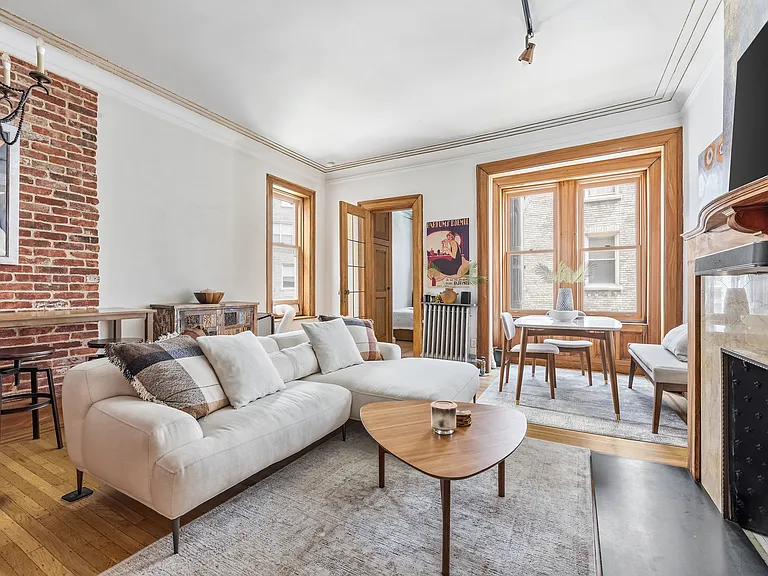 331 W 89th St #2B — Photo 1