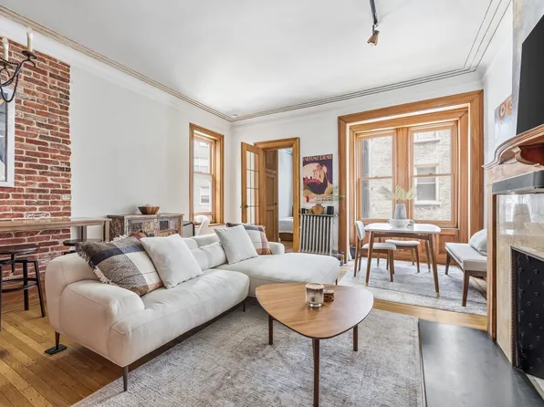 331 West 89th Street image 1 of 10