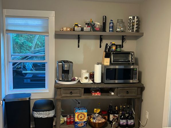 28 Carroll St #1