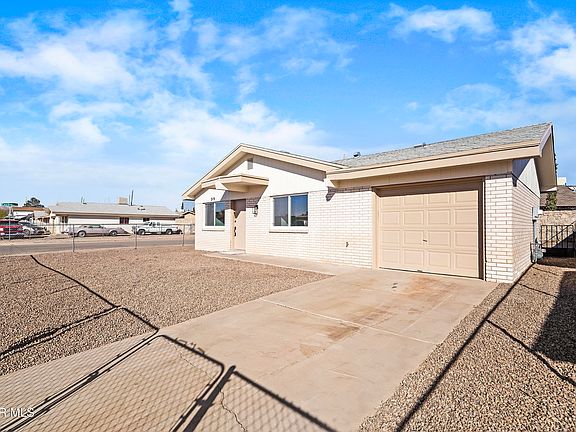 5th image of 219 Caribe Cir