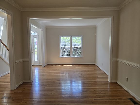 4th image of 9521 Pine Trails Ct