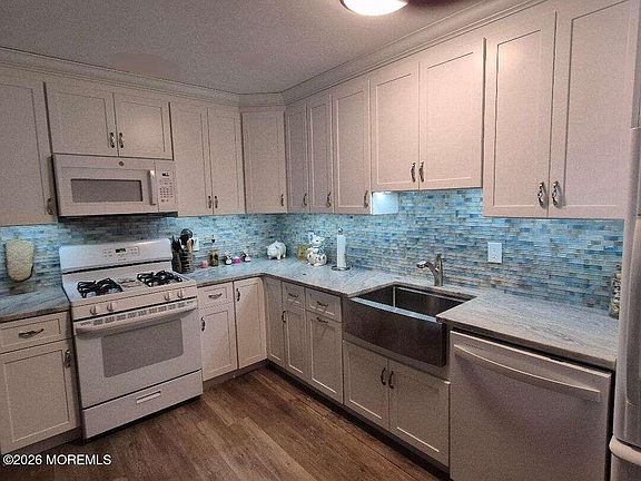 2nd image of 27 B Cedar Street