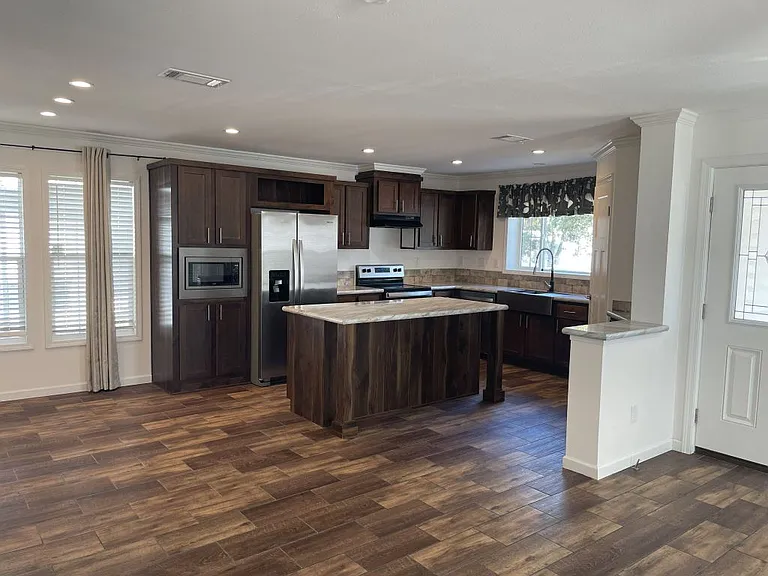 5631 Pinecrest Dr #166 — Photo 8
