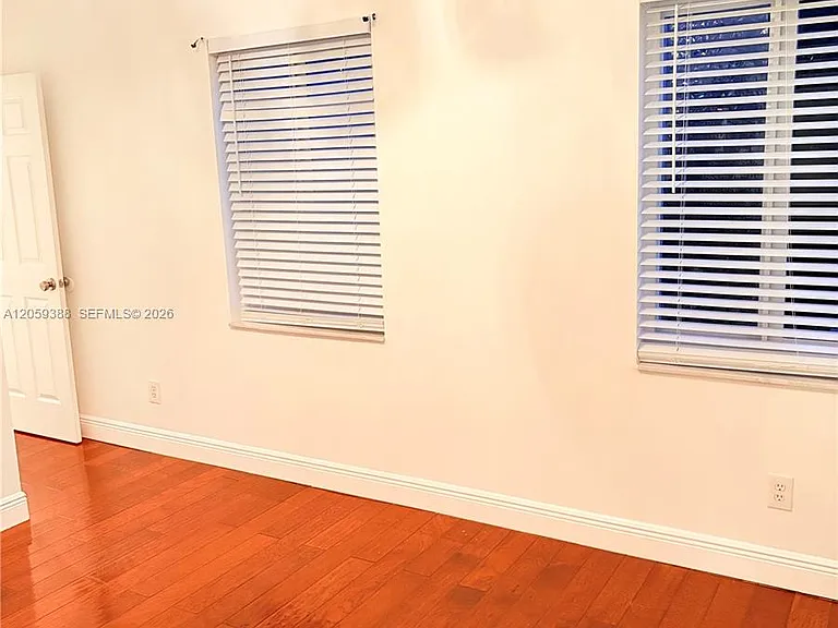 1581 SW 106th Ave — Photo 17