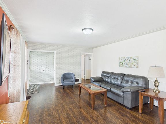 5th image of 149 Grandview Ave