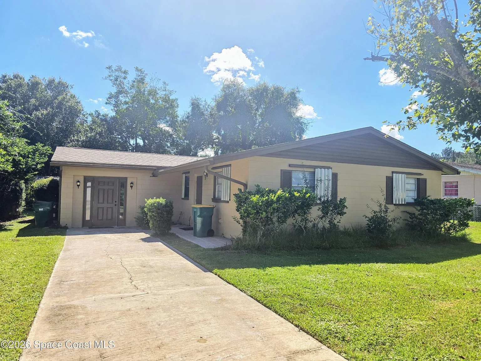 4 bed, 2.0 bath, 1309 sqft, $1,950 — Photo 2