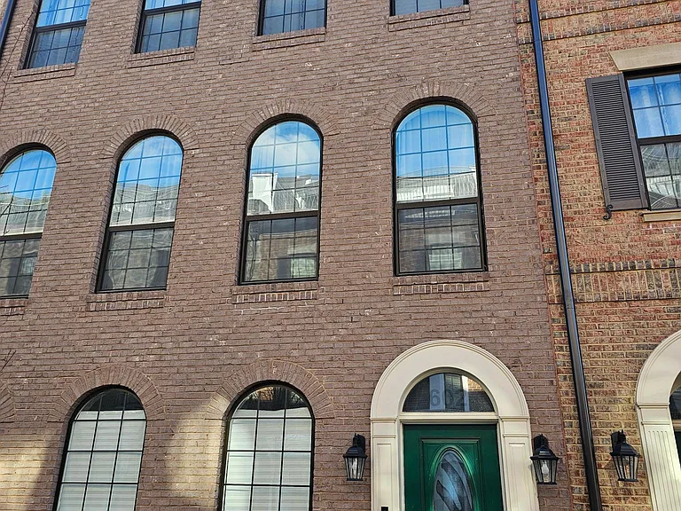 602 Leigh Way — Photo 5