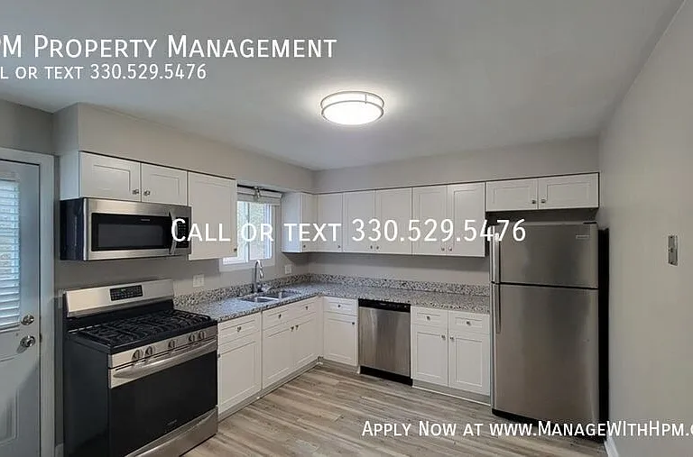 72 S Thomas Rd #12 — Photo 2