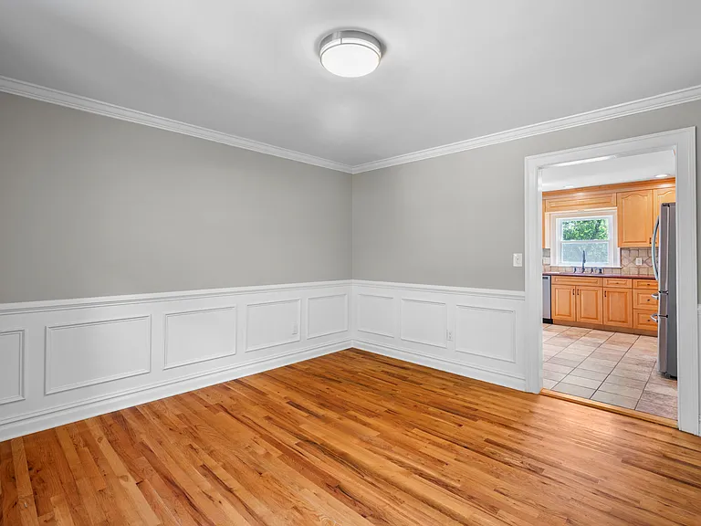 49 N Chatsworth Ave — Photo 12