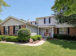 4282 River Oaks Dr, Florissant, MO