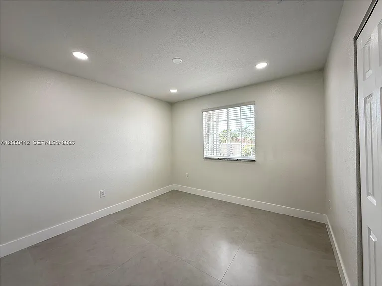 3514 W 76th St #201 — Photo 17