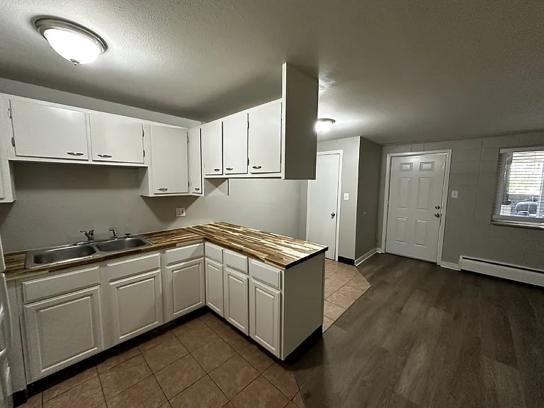 1255 Winona Ct #10 — Photo 6