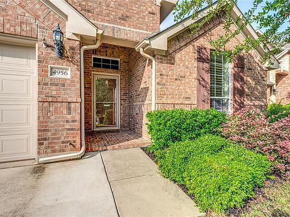 3rd image of 4956 Giordano Way