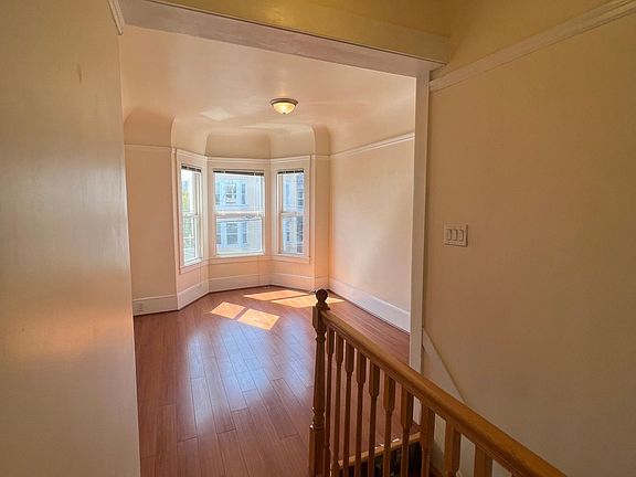 3rd image of 178 5th Ave #178