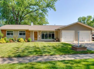 630 Frederick Ln, Hoffman Estates, IL 60169