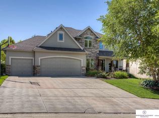 17327 Monroe Cir, Omaha, NE 68135