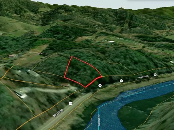 9999 Cowee Woods Dr, Franklin, NC 28734