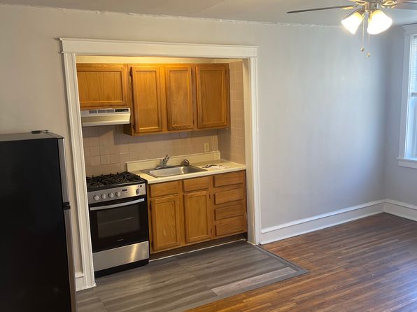 702 Burmont Rd #106