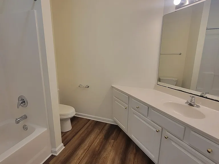 1600 Claiborne Ct — Photo 11