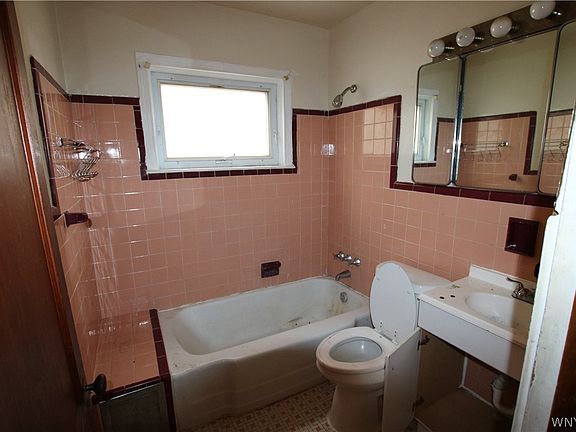 2nd image of 91 Fisher St