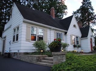 7389 Quaker Rd, Orchard Park, NY 14127