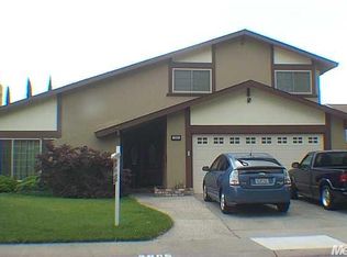 2805 Adirondack Way, Sacramento, CA 95827
