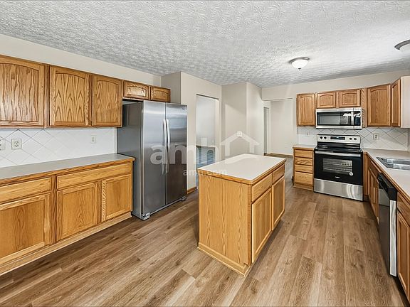 4th image of 4436 Edgarton Dr