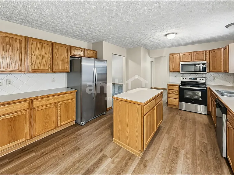 4436 Edgarton Dr — Photo 4