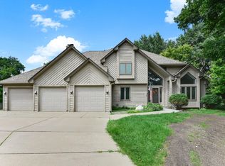 6170 Dallas Ln N, Plymouth, MN 55446