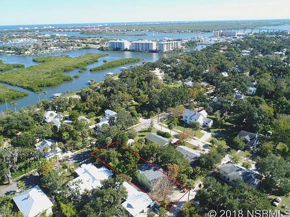 4th image of 606 Faulkner St.