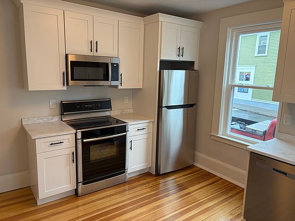 3rd image of 44 Forrester St #1