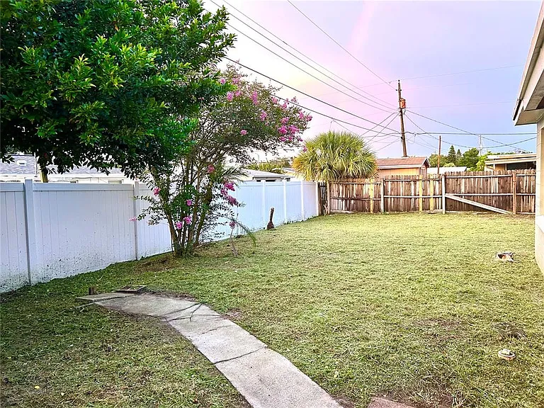 4653 Darlington Rd — Photo 20