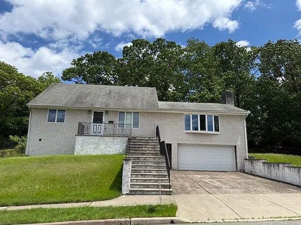 21 Kay Rd, Woodland Park, NJ 07424