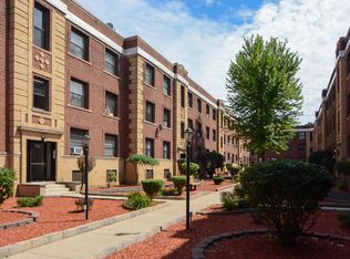 825 W Waveland Ave APT 1N, Chicago, IL 60613