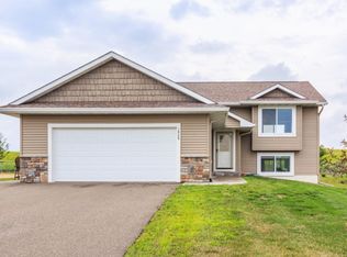 1868 Cypress Trl, New Richmond, WI 54017