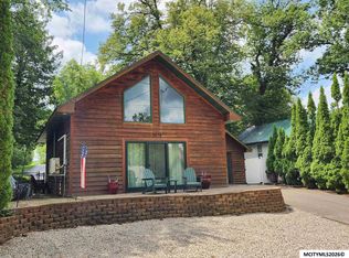 5078 S Shore Dr, Clear Lake, IA 50428