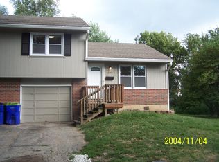 6133 Caenen St, Shawnee, KS 66216